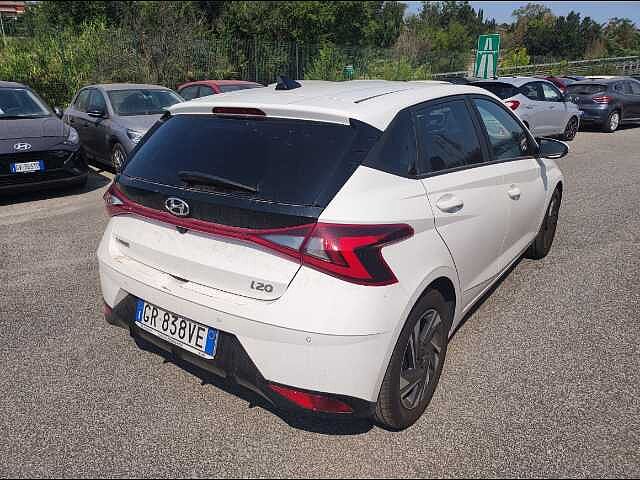 Hyundai i20 i20 1.2 mpi Connectline Exterior Pack