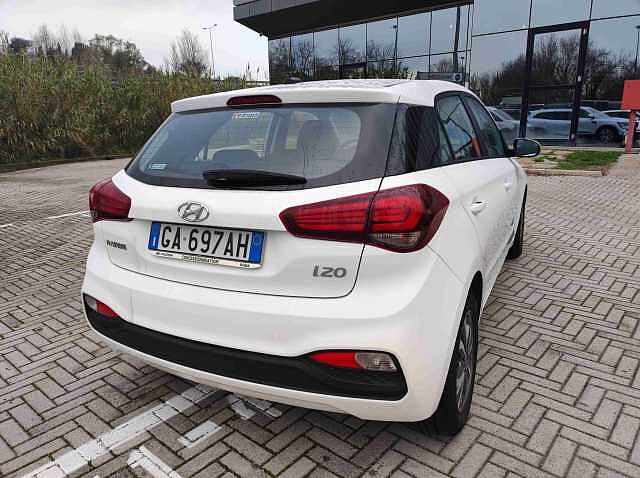 Hyundai i20 i20 1.2 mpi Tech 75cv 5p