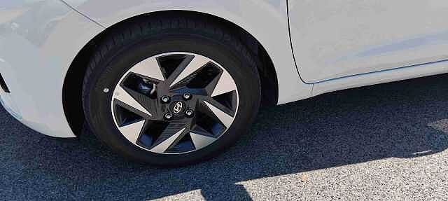 Hyundai  I10 PE MY25 5P 1.0 AT CONNECTLINE