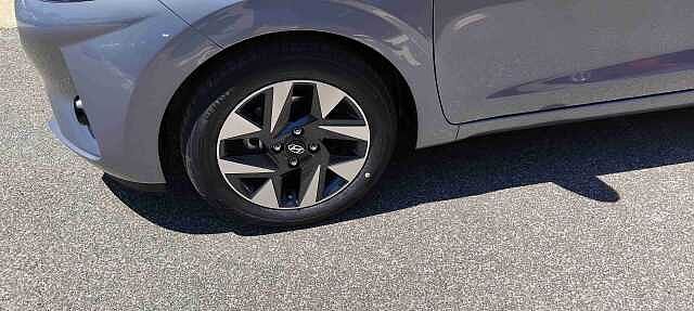 Hyundai  I10 PE MY25 5P 1.0 AT CONNECTLINE