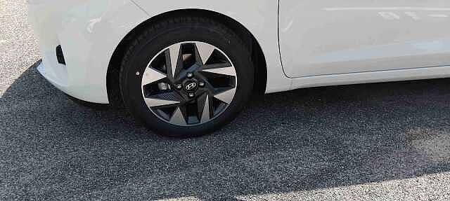 Hyundai  I10 PE MY25 5P 1.0 AT CONNECTLINE