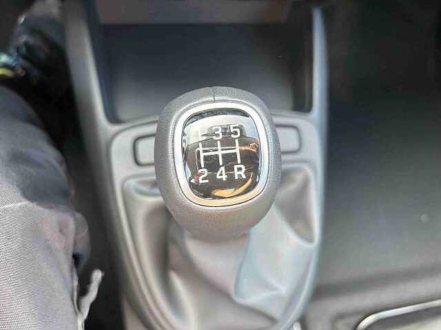 Hyundai  I10 PE MY25 5P 1.0 MT CONNECTLINE