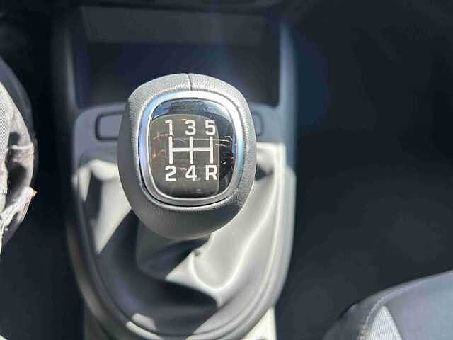 Hyundai  I10 PE MY25 5P 1.0 MT CONNECTLINE