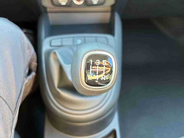 Hyundai  I10 PE MY25 5P 1.0 MT CONNECTLINE