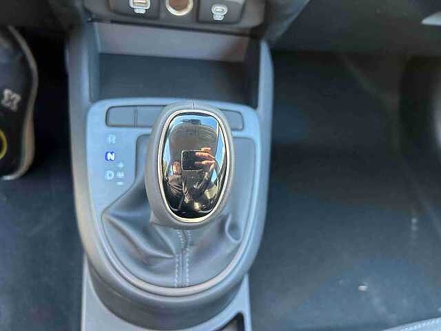 Hyundai i10 i10 1.0 mpi Connectline 63cv auto