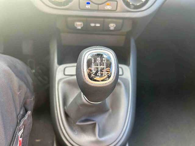 Hyundai i10 i10 1.0 mpi Connectline 63cv