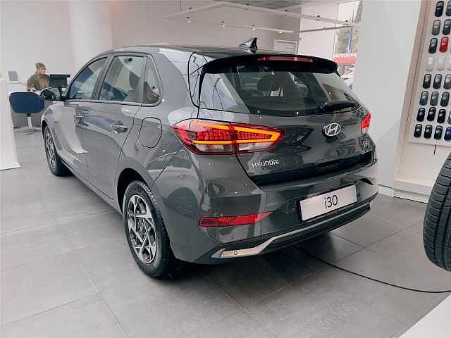 Hyundai i30 i30 1.0 T-GDI DCT 48V 5 porte Business