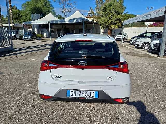 Hyundai i20 i20 1.2 MPI MT ConnectLine