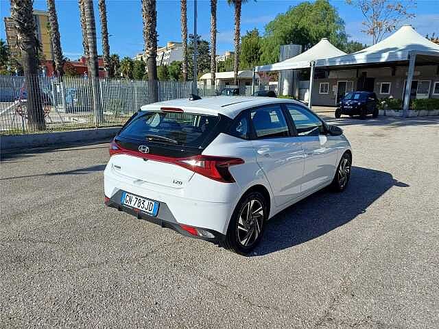 Hyundai i20 i20 1.2 MPI MT ConnectLine