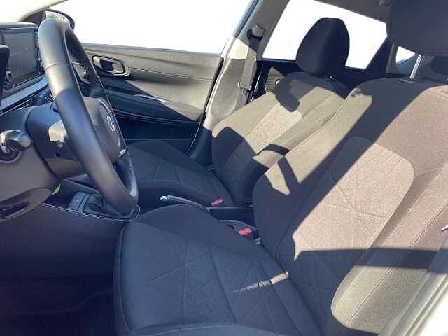 Hyundai BAYON 1.2 MPI MT Exclusive
