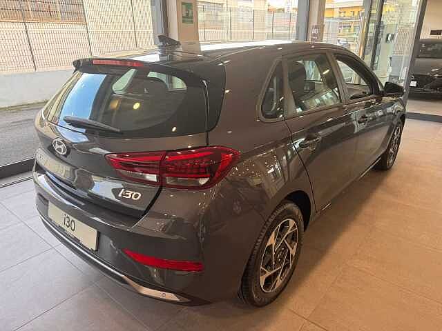 Hyundai i30 1.5 T-GDI DCT 48V 5 porte Business