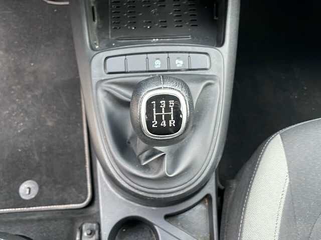 Hyundai i10 1.0 MPI Tech Connect Pack Grigio