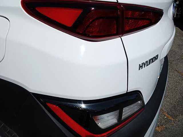 Hyundai KONA 1.0 T-GDI 48V 120cv Xtech+
