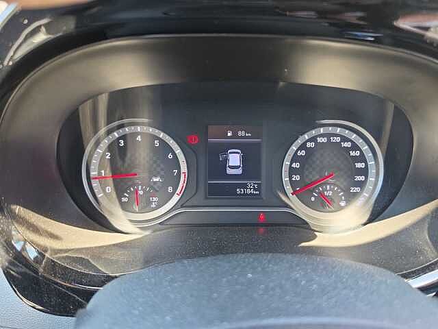 Hyundai i10 1.0 MPI Tech Connect Pack