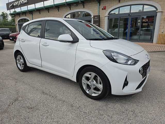 Hyundai i10 1.0 MPI Tech Connect Pack