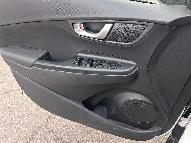 Hyundai KONA I 2021 1.0 T-GDi 48V 120cv XTech 2WD iMT
