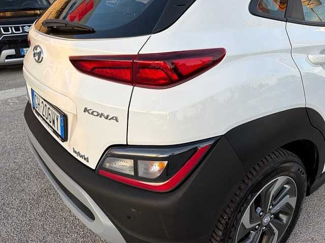 Hyundai KONA I 2021 1.6 GDi HEV 141cv XTech 2WD DCT Bianco