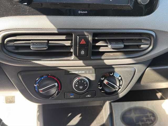 Hyundai i10 1.0 mpi Tech Connect Pack-SOLO KM. 19.321