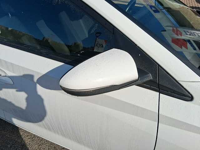 Hyundai i20 1.2 mpi Connectline 84cv mt