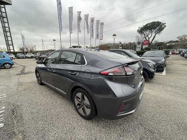 Hyundai IONIQ 1.6 Hybrid DCT Tech