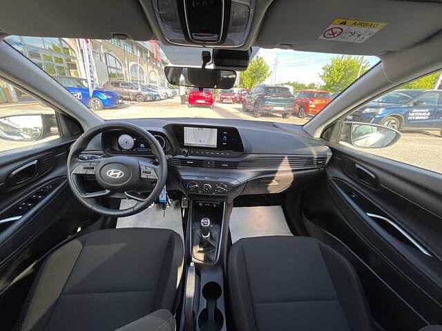 Hyundai BAYON 1.2 MPI MT XLine- solo km. 2.100