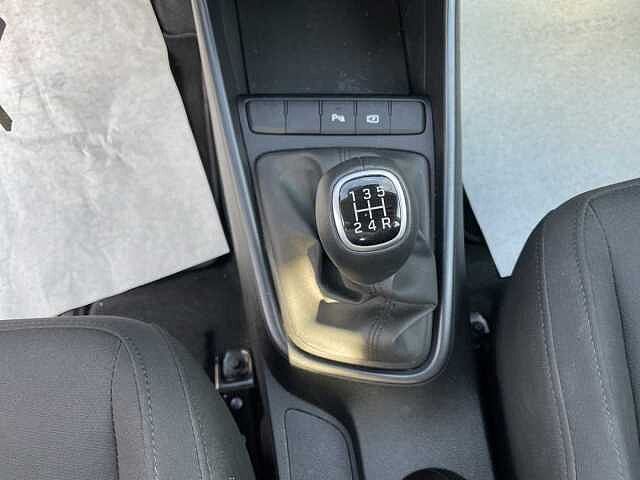Hyundai BAYON 1.2 MPI MT XLine- solo km. 2.100