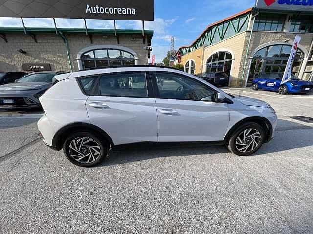 Hyundai BAYON 1.2 MPI MT XLine- solo km. 2.100
