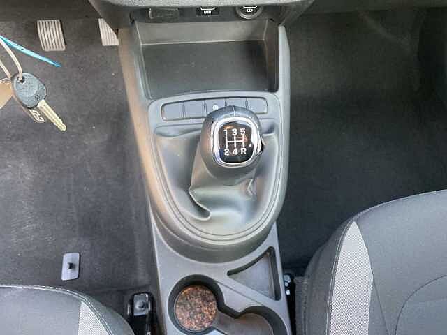 Hyundai i10 1.0 MPI Tech