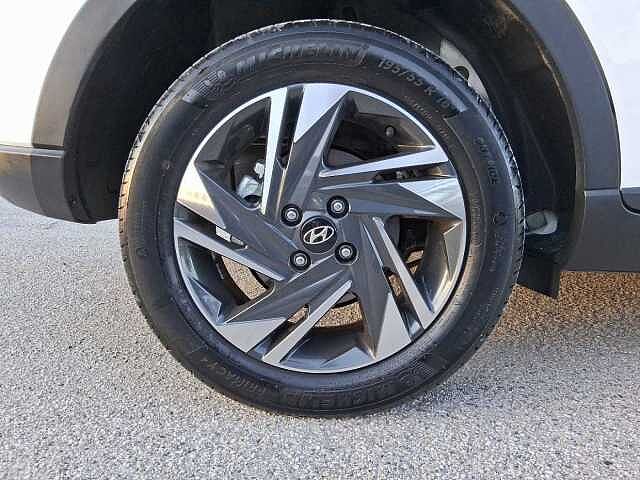 Hyundai BAYON 1.0 T-GDI Hybrid 48V iMT Exclusive