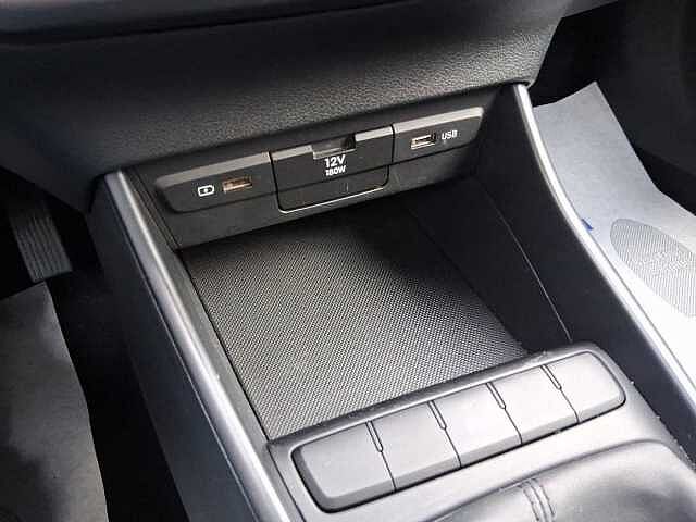 Hyundai i20 1.2 MPI MT Connectline