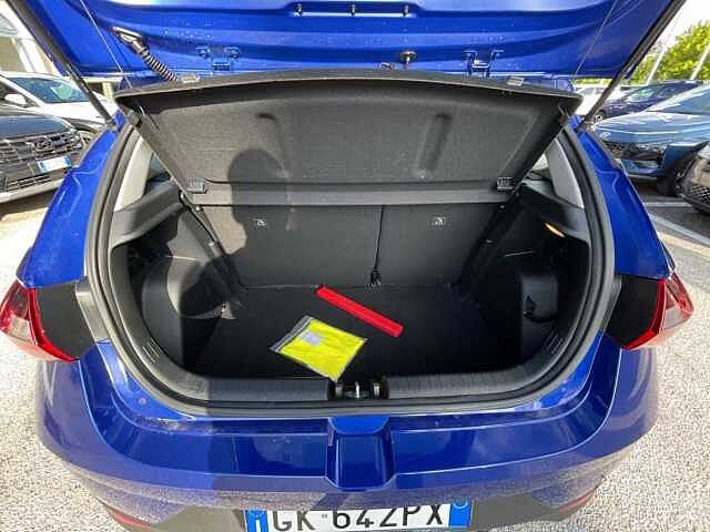 Hyundai i20 1.2 MPI MT Connectline