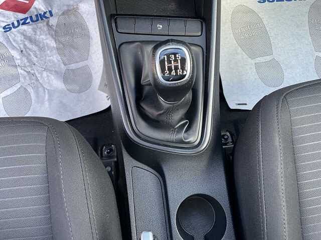 Hyundai i20 1.2 MPI MT Connectline