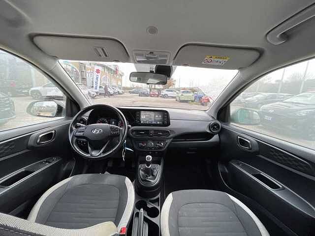 Hyundai i10 1.0 MPI Tech Connect Pack