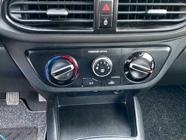 Hyundai i10 1.0 MPI Tech