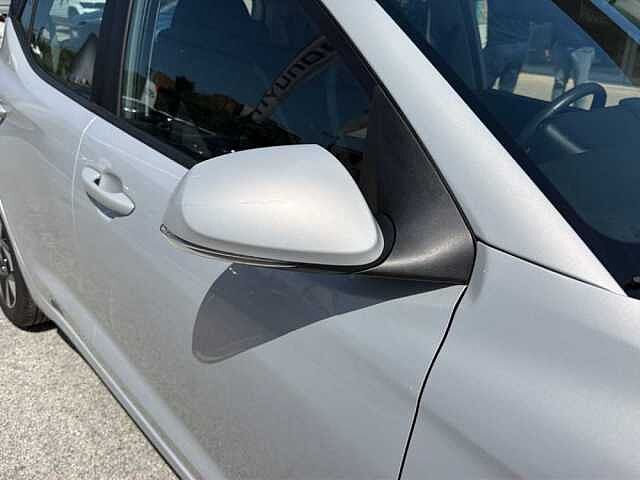 Hyundai i10 1.0 MPI Connectline-NAVI PACK- KM. 18.788