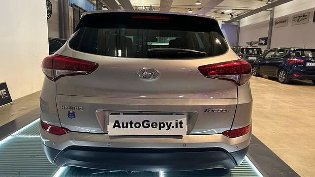 Hyundai TUCSON 1.7 CRDi Sound Edition