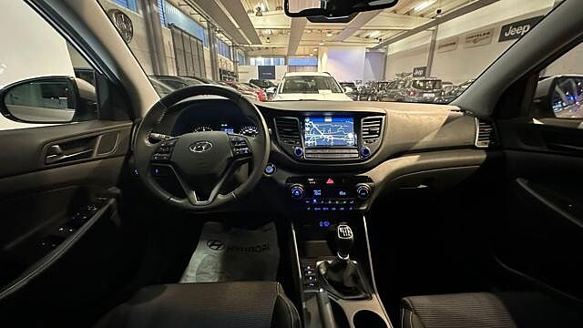 Hyundai TUCSON 1.7 CRDi Sound Edition