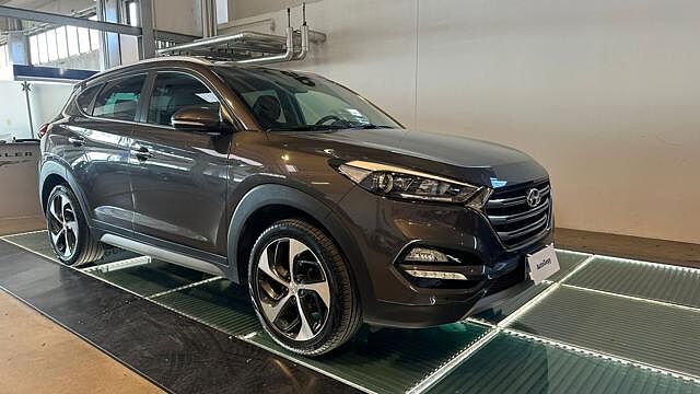 Hyundai TUCSON 1.7 CRDi XPossible 'neo patentati'