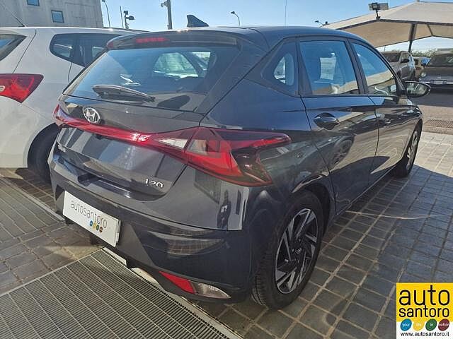 Hyundai i20 1.2 MPI MT GPL Connectline