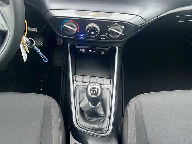 Hyundai i20 1.2 MPI CONNECTLINE 79CV MT