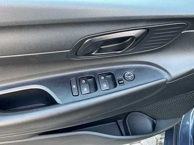 Hyundai i20 1.0 T-GDI 48V CONNECTLINE IMT