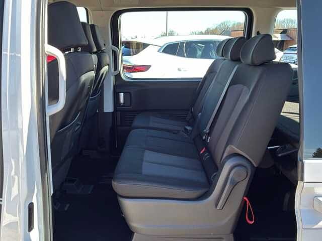 Hyundai STARIA 2.2 WAGON 2WD AUTO