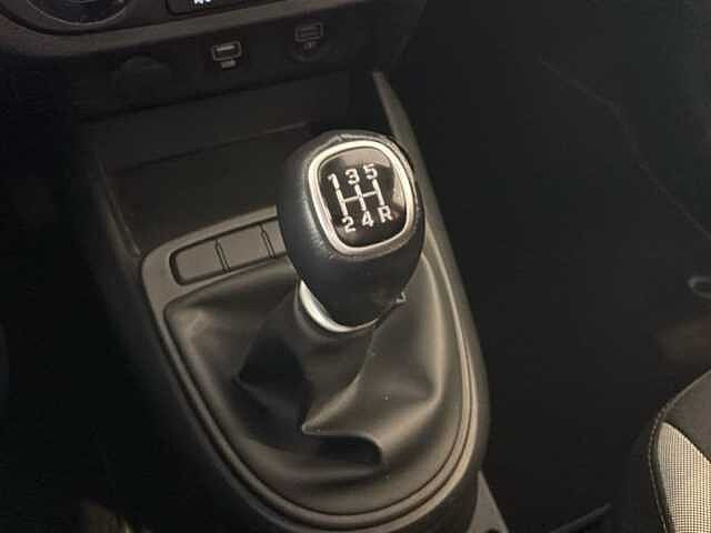 Hyundai i10 1.0 MPI TECH CONNECT PACK