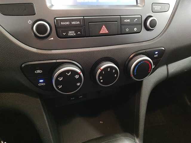 Hyundai i10 1.0 ADVANCED