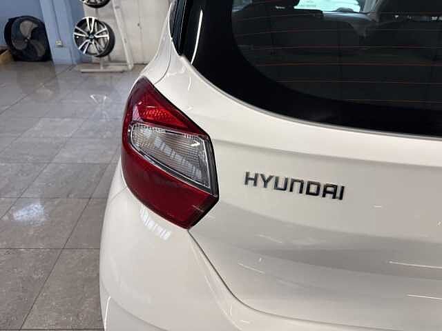 Hyundai i10 1.0 MPI TECH CONNECT PACK AT