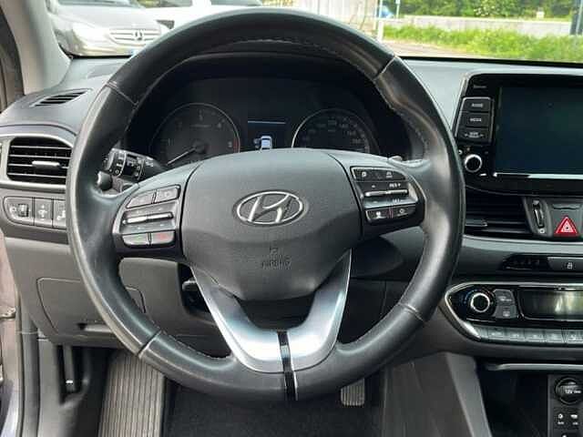 Hyundai i30 Fastback 1.6 CRDI BUSINESS DCT MY20
