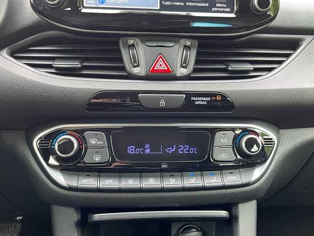 Hyundai i30 Fastback 1.6 CRDI BUSINESS DCT MY20