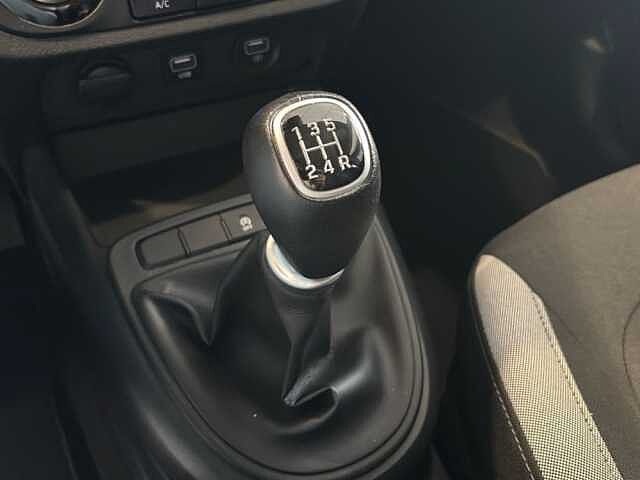 Hyundai i10 1.0 MPI TECH CONNECT PACK