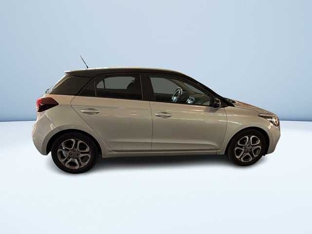 Hyundai i20 5P 1.2 MPI DUALCOLOR 84CV