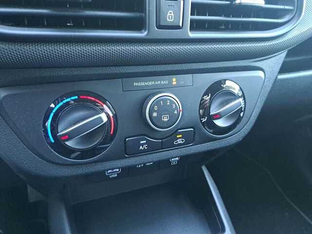Hyundai i10 1.0 MPI CONNECTLINE 67CV AUTO